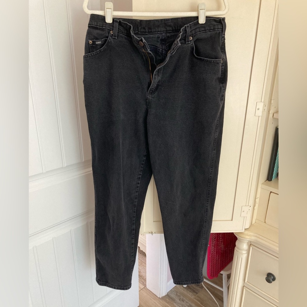 Black Lee jeans, front pockets, back square pockets.